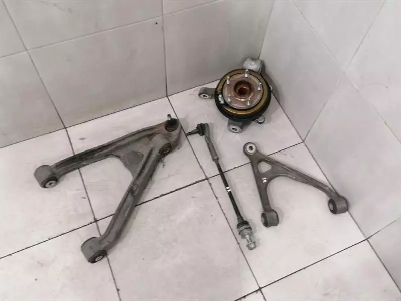 CHEVROLET CORVETTE C6 Right Rear Hub 88965637 Radlagergehäuse Hinten Rechts Satz