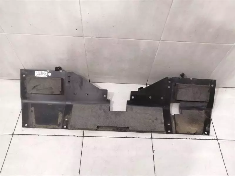 MERCEDES G-WAGEN W463 Fuel tank UNDERTRAY A4634700747 Unterbodenverkleidung
