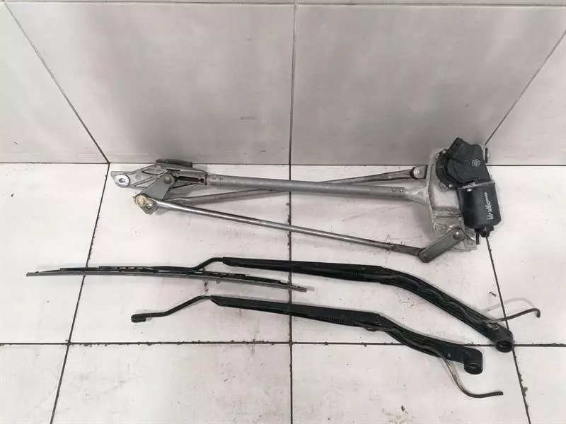 CHEVROLET CORVETTE C6 Front Wiper Linkage 25820788 Wischermotor Vorne