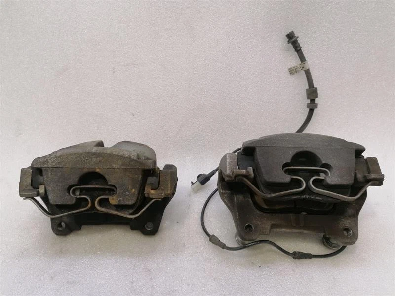 JAGUAR i-PACE X590 EV400 FRONT Brake caliper SET T2H7446 Bremssattel VORNE SATZ