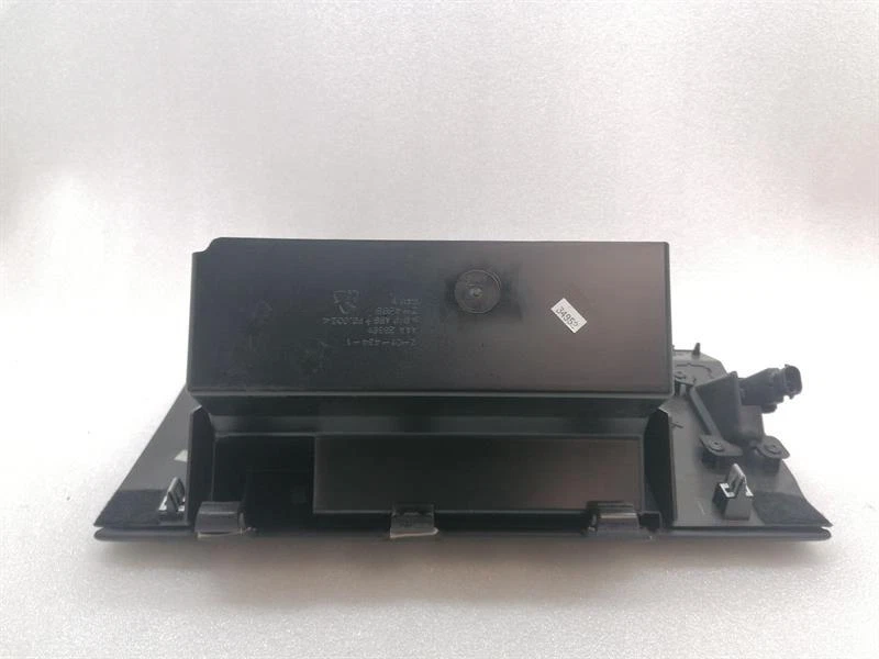 CHEVROLET CORVETTE C6  Glovebox 10398062 Handschuhfach - Image 4