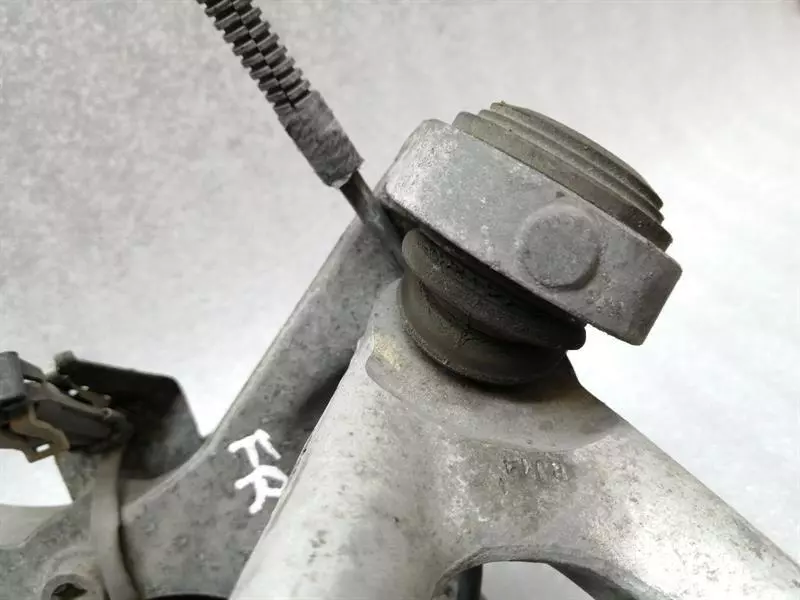 CHEVROLET CORVETTE C6 Right Front Hub 88965638 Radlagergehäuse Vorne Rechts - Image 5