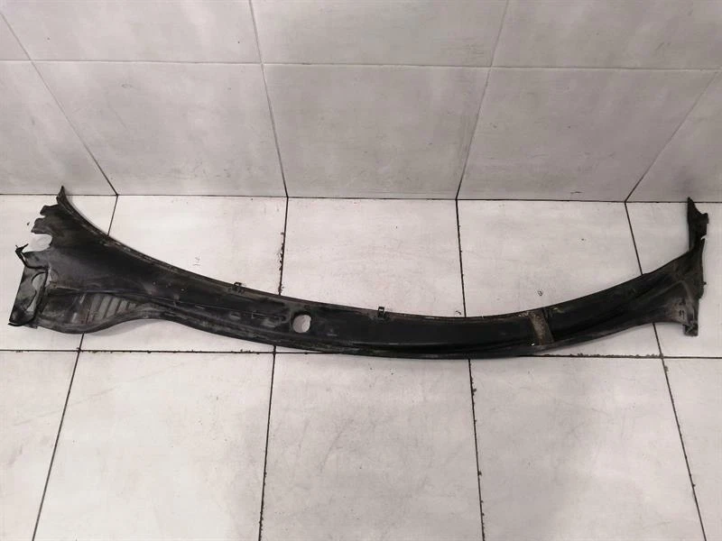 CHEVROLET CORVETTE C6 Front Windshield Cowl Panel 15822873 Windlauf Verkleidung - Image 4