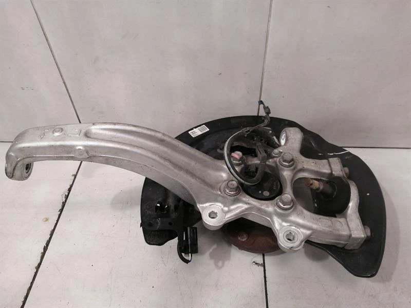 LEXUS RC F TRACK XC10 Left Front Hub 43202-24010 Radlagergehäuse Vorne Links