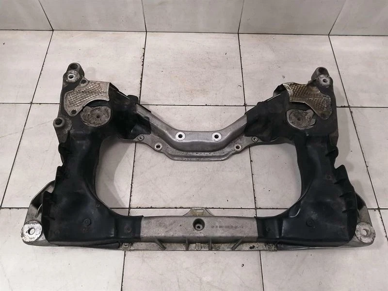 MERCEDES SL R230 Beam Subframe Front A2306280157 Vorderachsträger