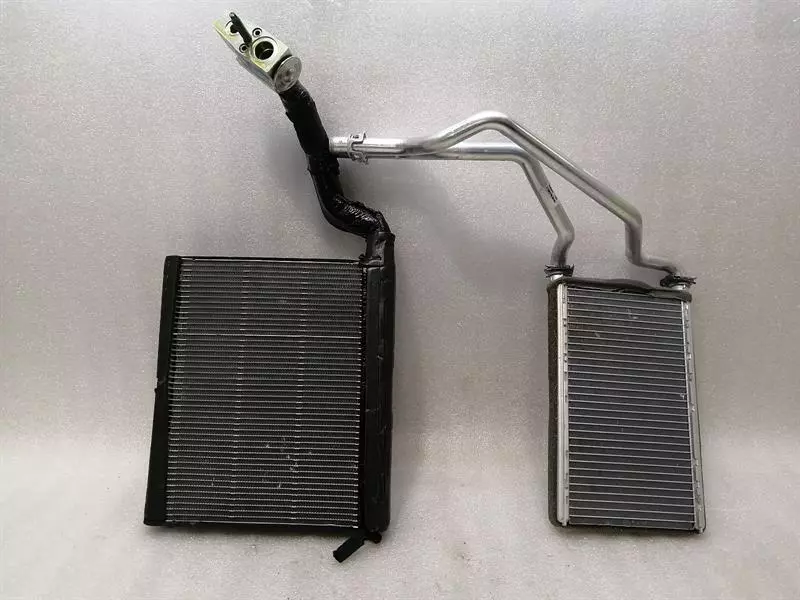 FORD MUSTANG MK5 GT350 Heater Matrix  FR3Z-19850-K Wärmetauscher Heizungskühler