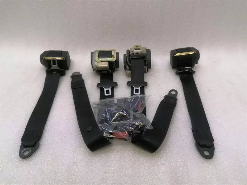 PORSCHE 911 996 Convertible seatbelt Set 99680303405 Sicherheitsgurt Satz CABRIO