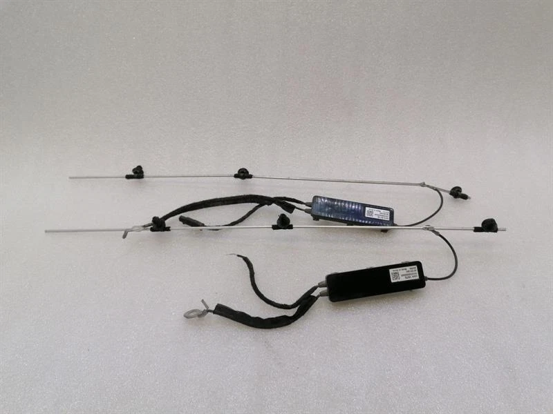 CHEVROLET CORVETTE C8 Aerial / Antenna 84755118 Antenne