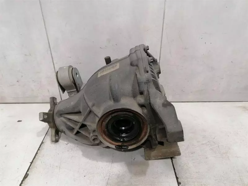 MERCEDES W212 Rear Diff A2043504714 2.82 AMG E63 C63 W204 Differential Hinten