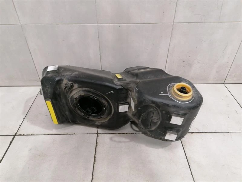 CHEVROLET CORVETTE C8 Fuel Tank 84779334 Kraftstofftank right rechts