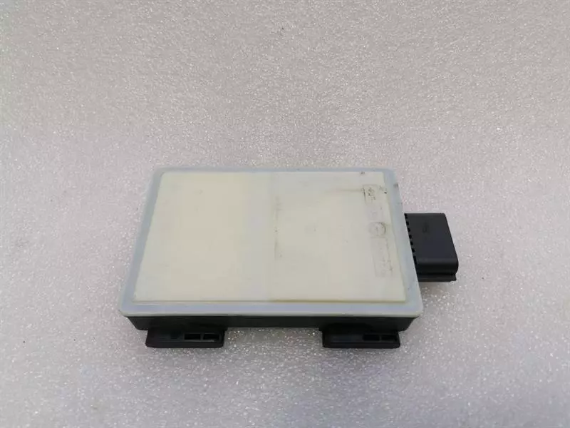 JAGUAR i-PACE X590 EV400 Radar sensor M8E2-14F152-AF radarsensor .