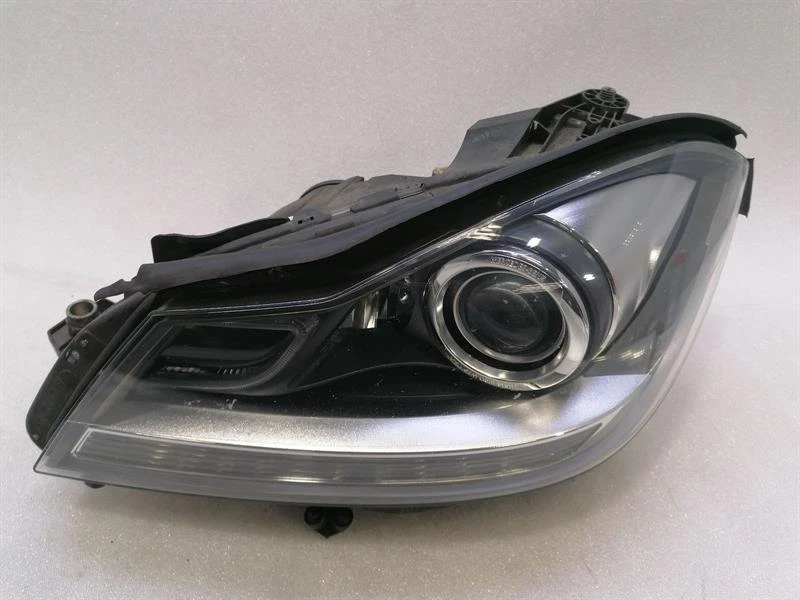 MERCEDES C Class W204 Left Head lightA2048203739 Scheinwerfer Links mopf