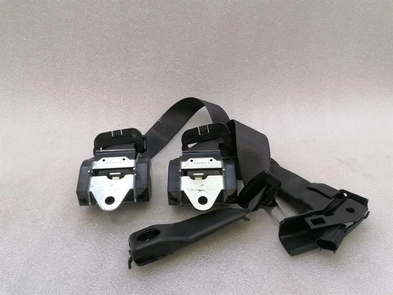 CHEVROLET CORVETTE C6 Front seatbelt 15917341 Sicherheitsgurt Gurt Vorne