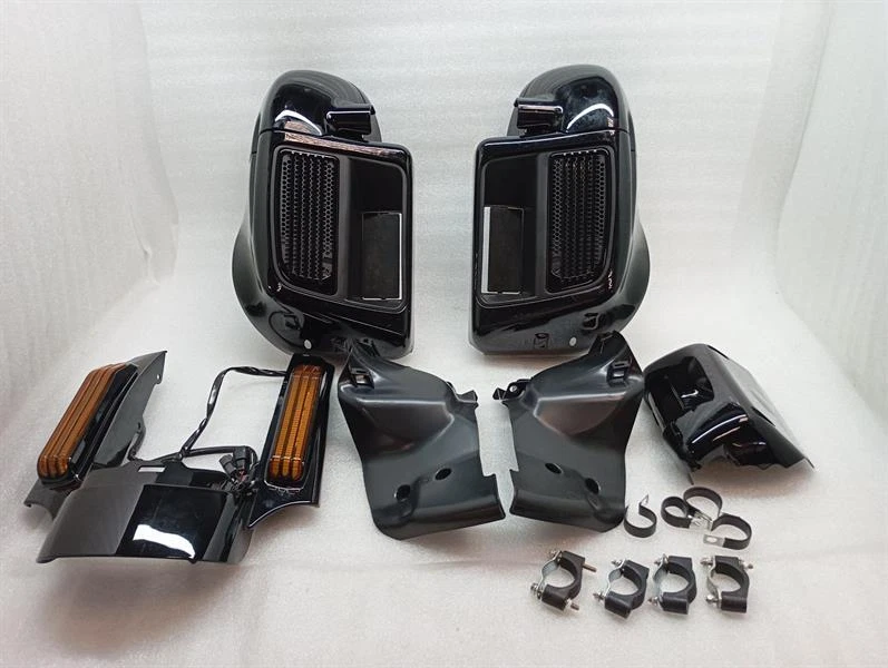 HARLEY-DAVIDSON Touring Lower Vented Fairing Aftermarket Abdeckung Verkleidung