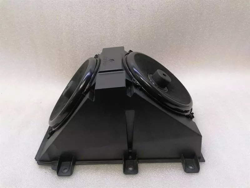 NISSAN GT-R R35 Speaker 28170JF20A Lautsprecher Subwoofer BOSE