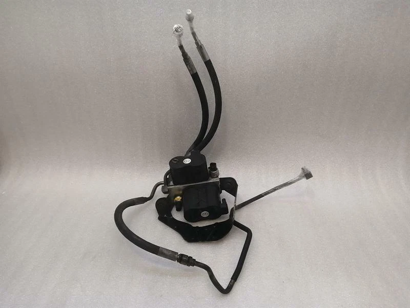 MERCEDES S-class W222 S63 AMG Rear ABC Valve A2213201058 Hydraulikventil Hinten