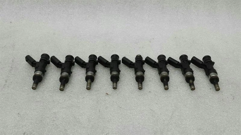 MERCEDES C63 AMG M156 W204 Injector Set of 8 A1560780023 Einspritzdüse Satz