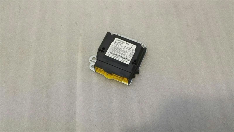 MERCEDES GLS X166 Safety Module ECU A1669001916 Airsteuergerät SRS