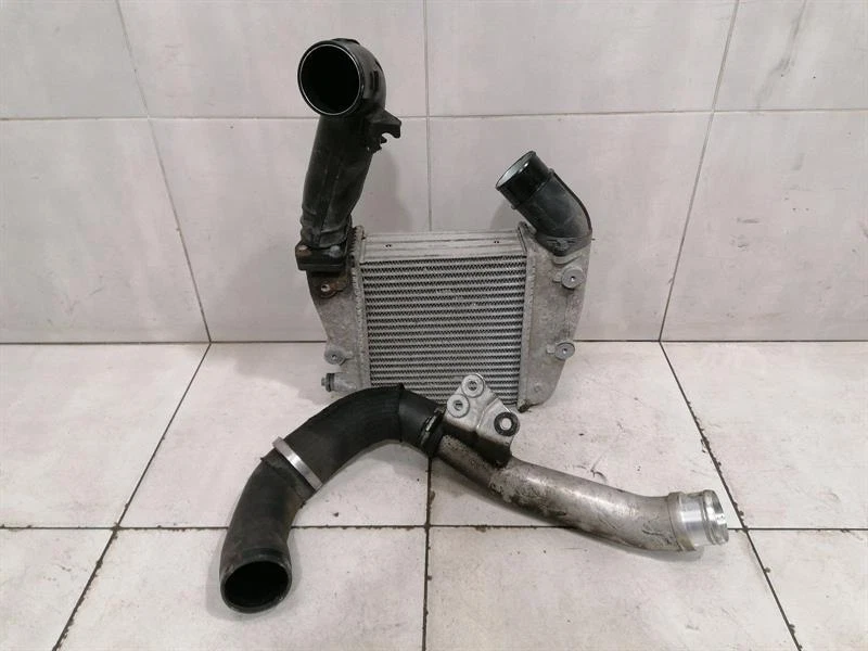 NISSAN GT-R R35 Left Intercooler 14461-JF01A Ladeluftkühler Links