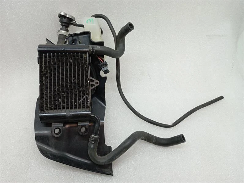 HARLEY-DAVIDSON Right Radiator Fan 26800003F LÜFTER 26900014 FAN 26800019A 14-24