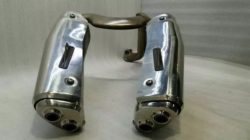 HONDA VFR800  Exhaust silencer 18300-MCW-D61 Auspuff Endschalldämpfer 2005