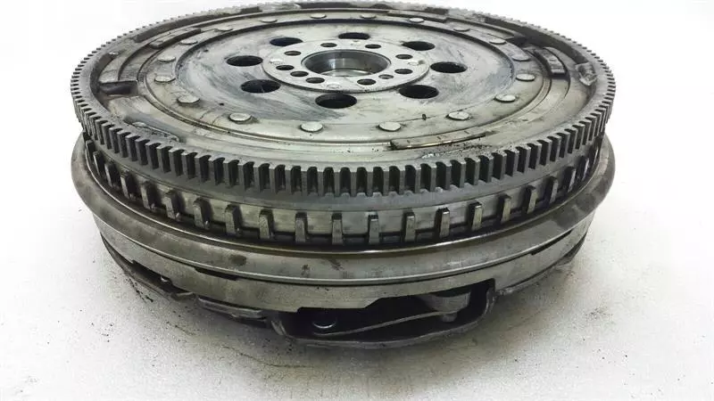 MERCEDES w212  2.0 L Manual 6  Diesel Schwungrad  A0232505601 Flywheel + Clutch