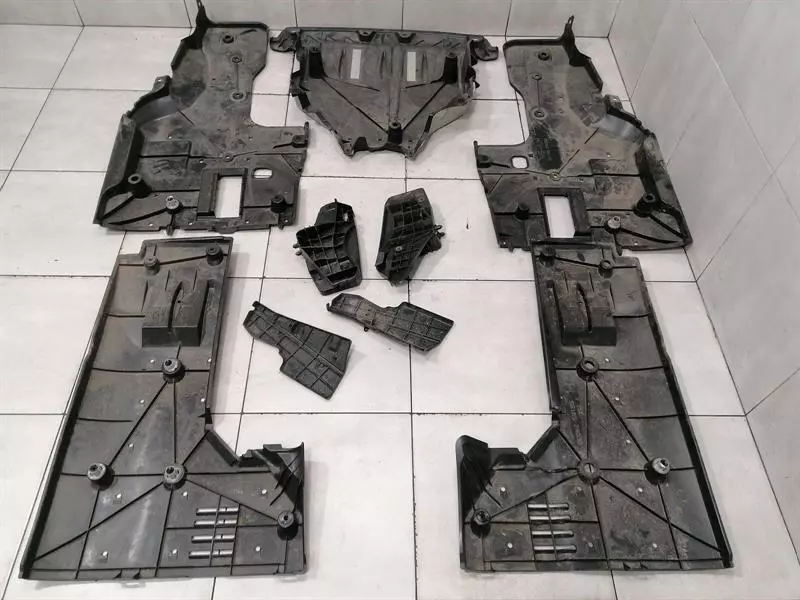 LEXUS RC F TRACK XC10 UNDERTRAY SET 58168-24030 Unterbodenverkleidung SATZ
