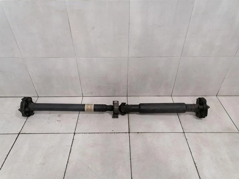 MERCEDES SL55 AMG R230 Propshaft A2304101406 Kardanwelle M113