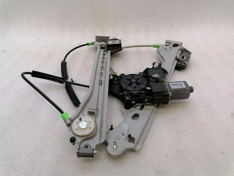 CHEVROLET CORVETTE C7 Right Front Door Winder 84216131 Fensterheber vorne rechts - Image 5