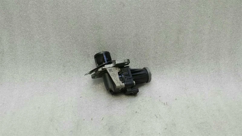 MERCEDES A Class W176 EGR Valve 7172RBT AGR Ventil OM607