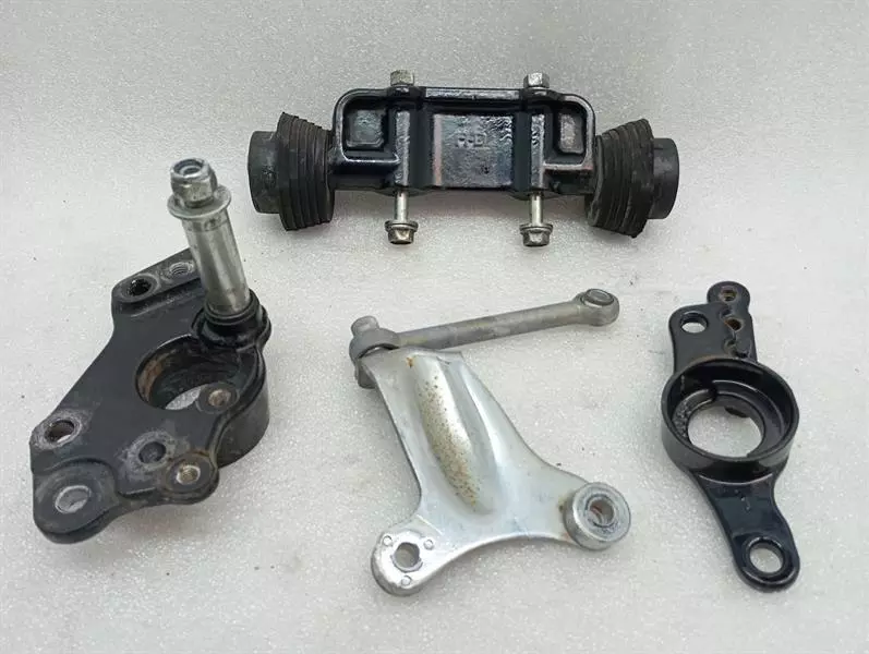HARLEY-DAVIDSON STREET GLIDE FLHX Engine Mount 47159-09BHP Motorhalter