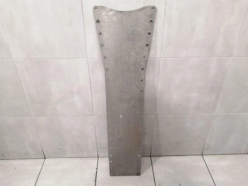 CHEVROLET CORVETTE C6 UNDERTRAY 15818293 Unterbodenverkleidung