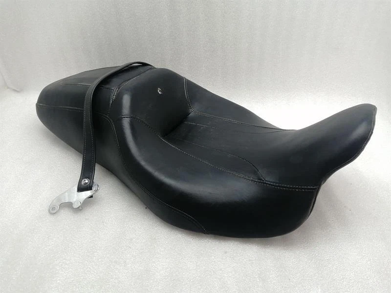 HARLEY-DAVIDSON ROAD GLIDE FLTRXS Seat  52000142 Sitz