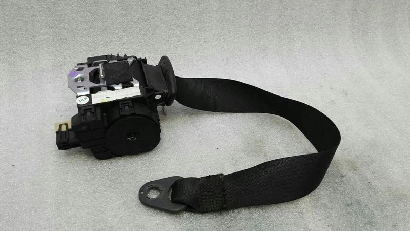 MERCEDES CL W216 Front seatbelt A2168600585 Sicherheitsgurt Gurt Vorne Links