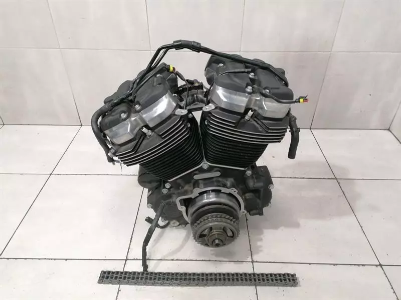 2020 107 M8 1750CC HARLEY-DAVIDSON FXBB STREET BOB SOFTAIL Engine 16200649 MOTOR
