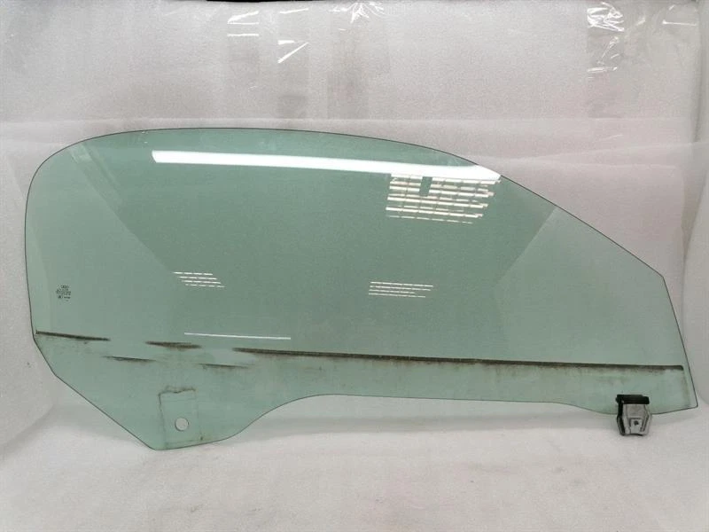 AUDI R8 TYPE 42 V10 SPYDER Right Front Door Glass 420845202A Türscheibe vorne Re