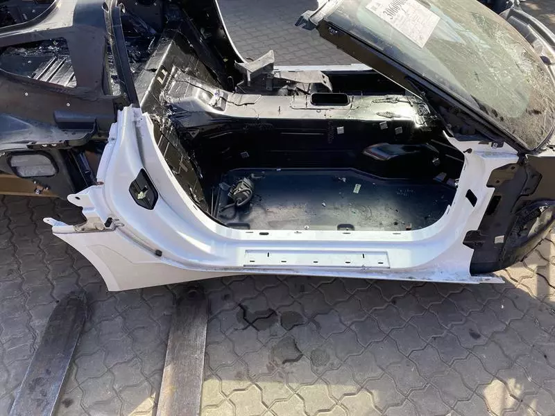 CHEVROLET CORVETTE C7 Z51 RightSide skirt 84111999 Seitenschweller Rechts