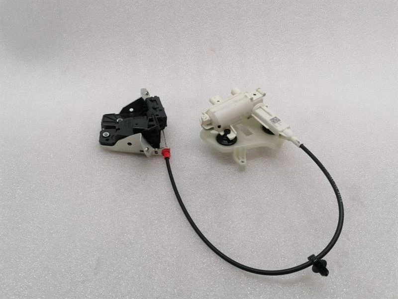 MERCEDES GT 4-DOOR X290 GT63S AMG Boot lock A0997400600 Heckklappe Schloss