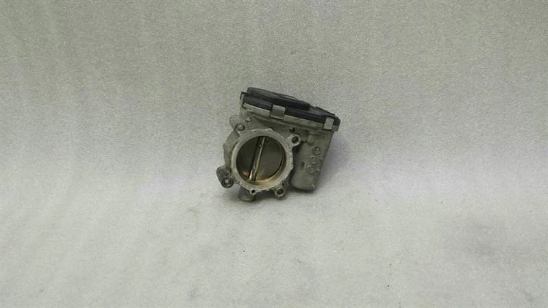 MERCEDES C Class W204 Throttle Body A2701410025 Drosselklappe