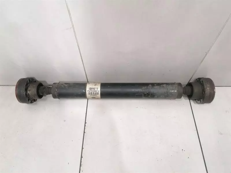JEEP GRAND CHEROKEE WK2 SRT8 6.4 Propshaft 52123995AA Kardanwelle