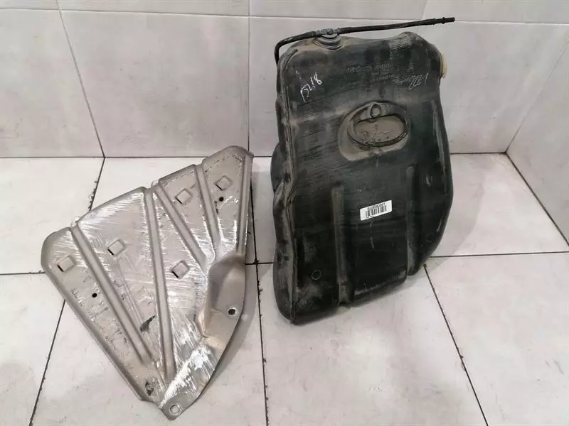 CHEVROLET CORVETTE C6 Right Fuel Tank 10310017 Rechts Kraftstofftank - Image 2