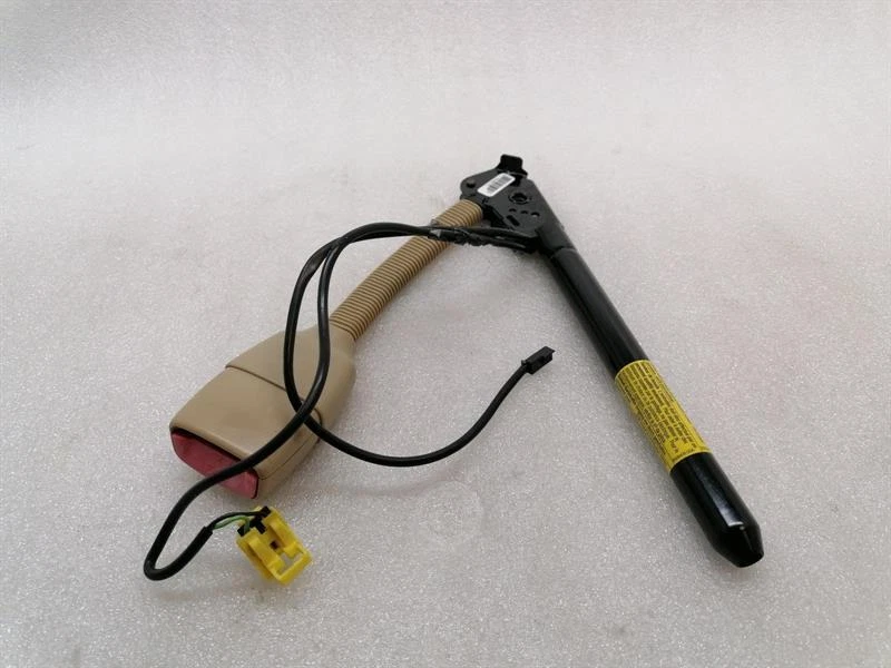 CHEVROLET CORVETTE C6 Left Front Seatbelt Tensioner 19151315 Gurtstrammer Vorne