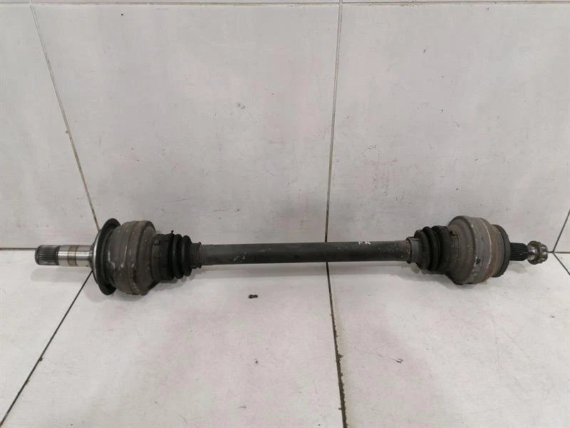 MERCEDES C Class W204 Antriebswelle Hinten A2043501610 Rear Right Drive Shaft
