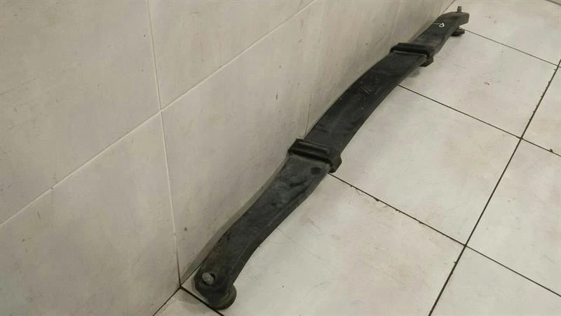 CHEVROLET CORVETTE C6 Leaf Spring Rear 15233388 Blattfeder Hinten - Image 3