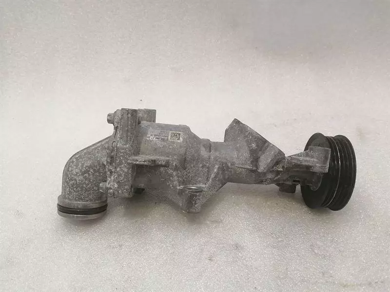 MERCEDES M260 AMG W177 WATER cooling pump A2602001100 Kühlmittelpumpe Pumpe - Image 2