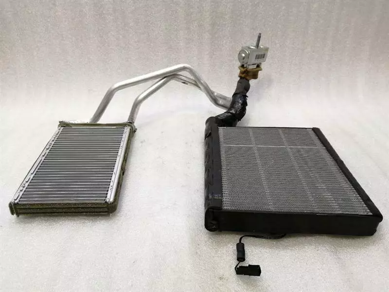 FORD MUSTANG MK6 S550 Heater Matrix GR3B-19849-DA Wärmetauscher Heizungskühler