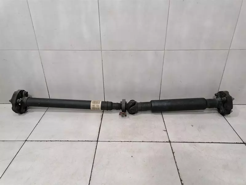 MERCEDES SL55 AMG R230 Propshaft A2304102006 Kardanwelle