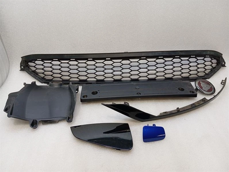 JAGUAR i-PACE X590 EV400 Bumper Moulding j9d3-17k945-a Stoßstange Leiste COVERS