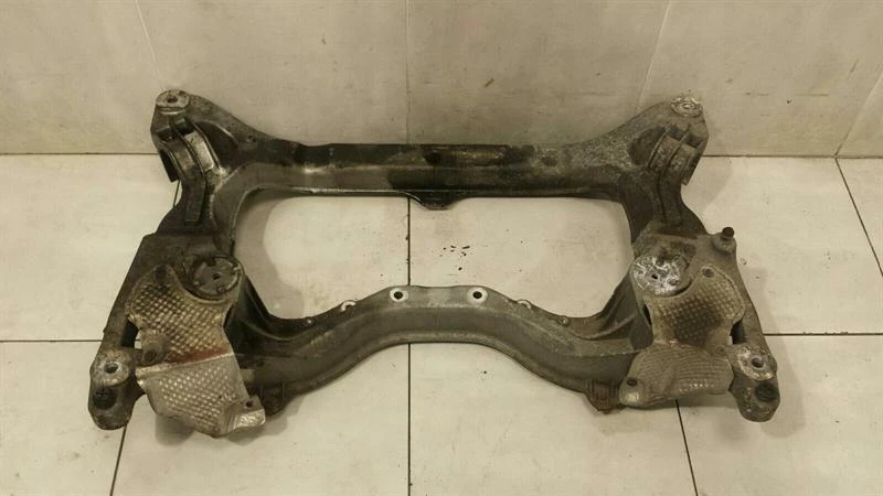 MERCEDES SL55 AMG M113 V8 R230 Beam Subframe Front A2306280357 Vorderachsträger
