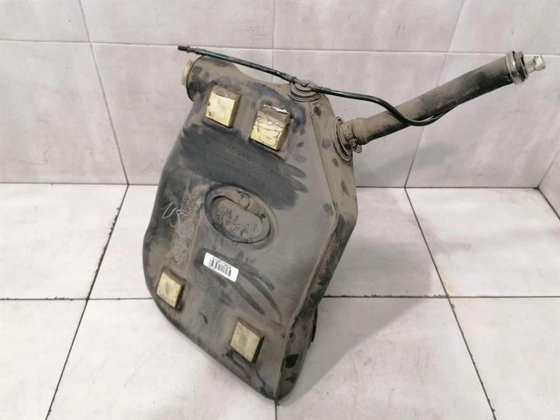 CHEVROLET CORVETTE C6 Left Fuel Tank 10910015 Links Kraftstofftank - Image 2